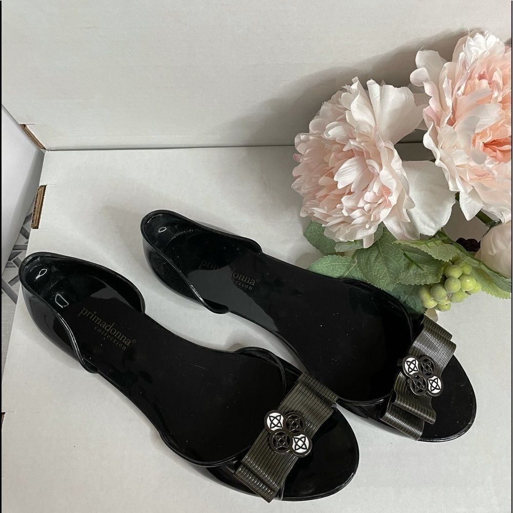 JELLY SANDALS WITH BOW ACCENT‎